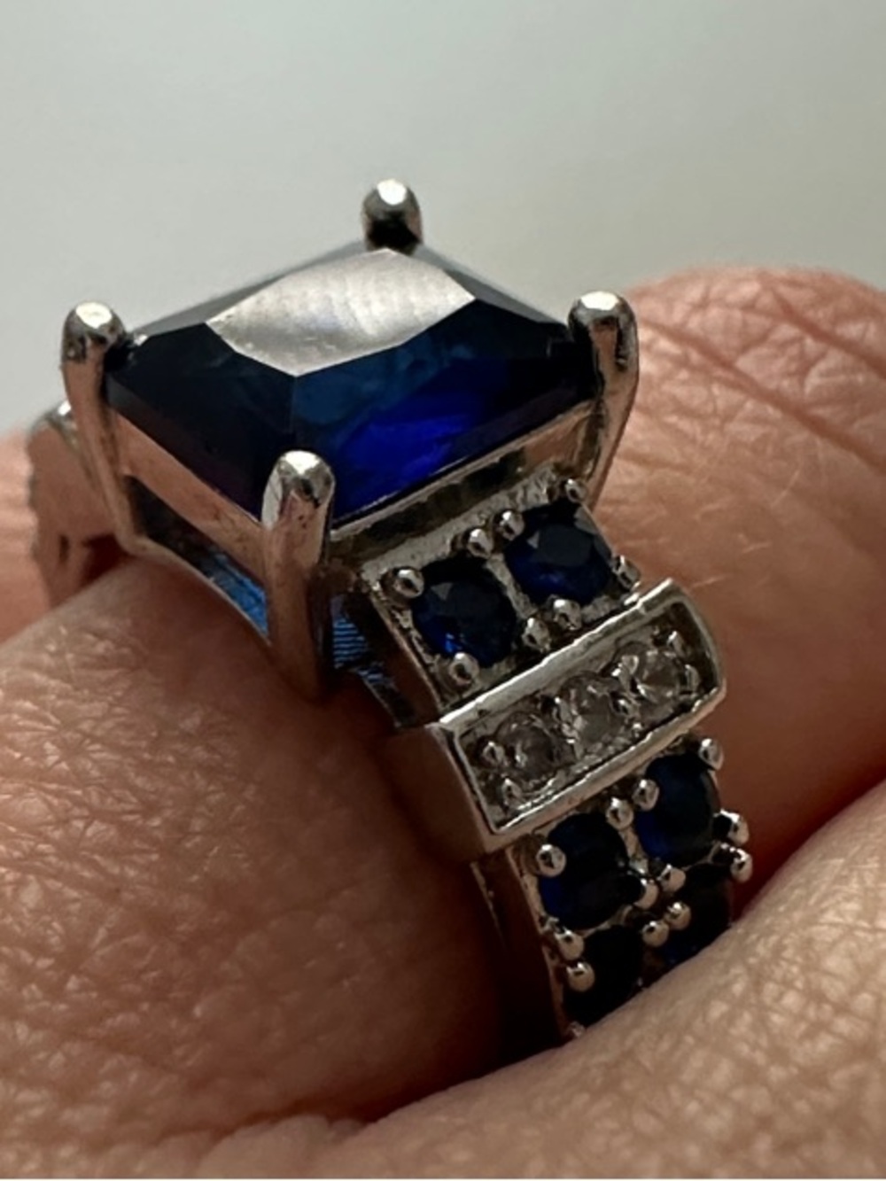 10k White Gold Plated Emerald Cut Faux Sapphire Silver Blue Ring Size 7